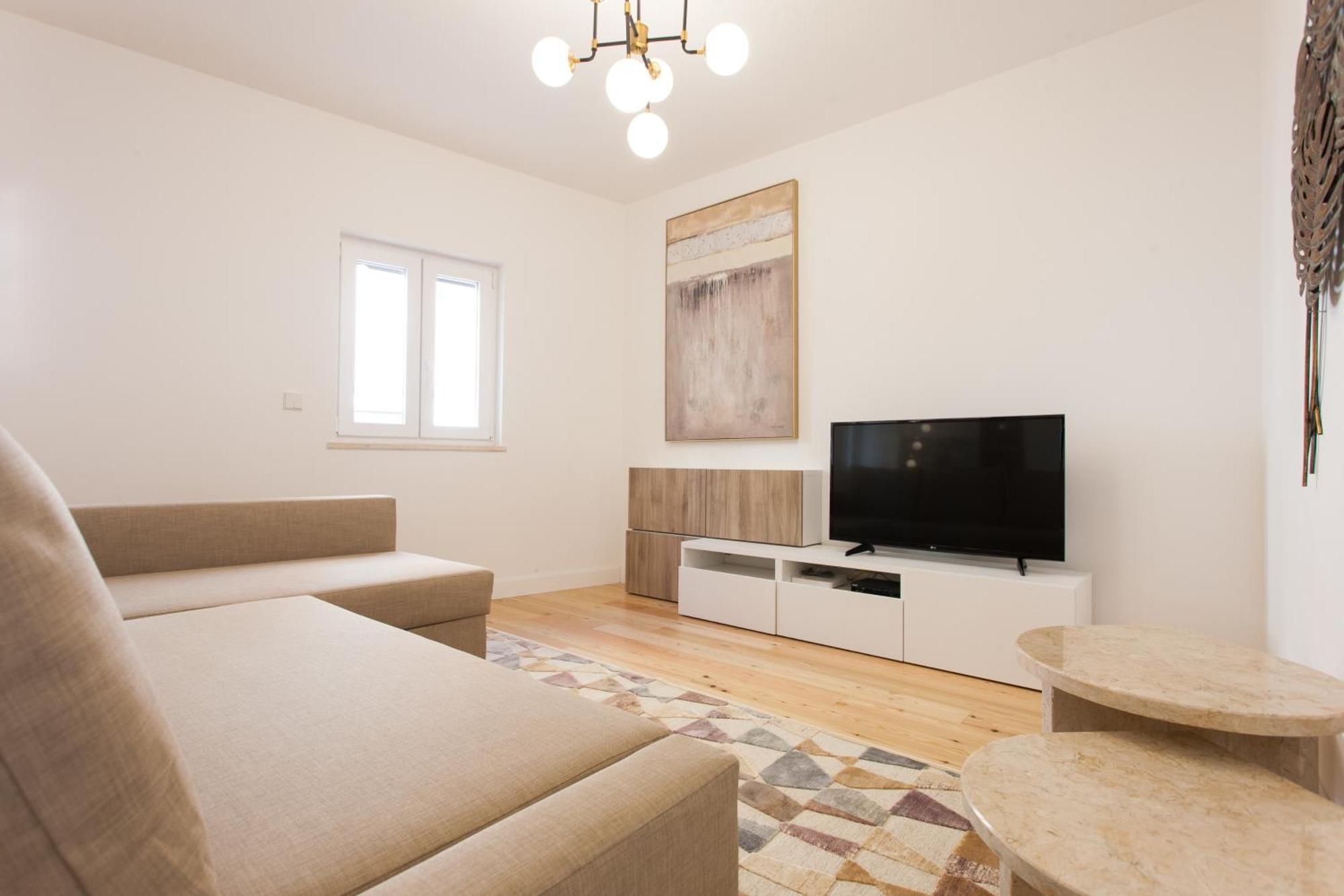 Mouraria Blue Three-bedroom W/ Parking - By Lu Holidays Appartement