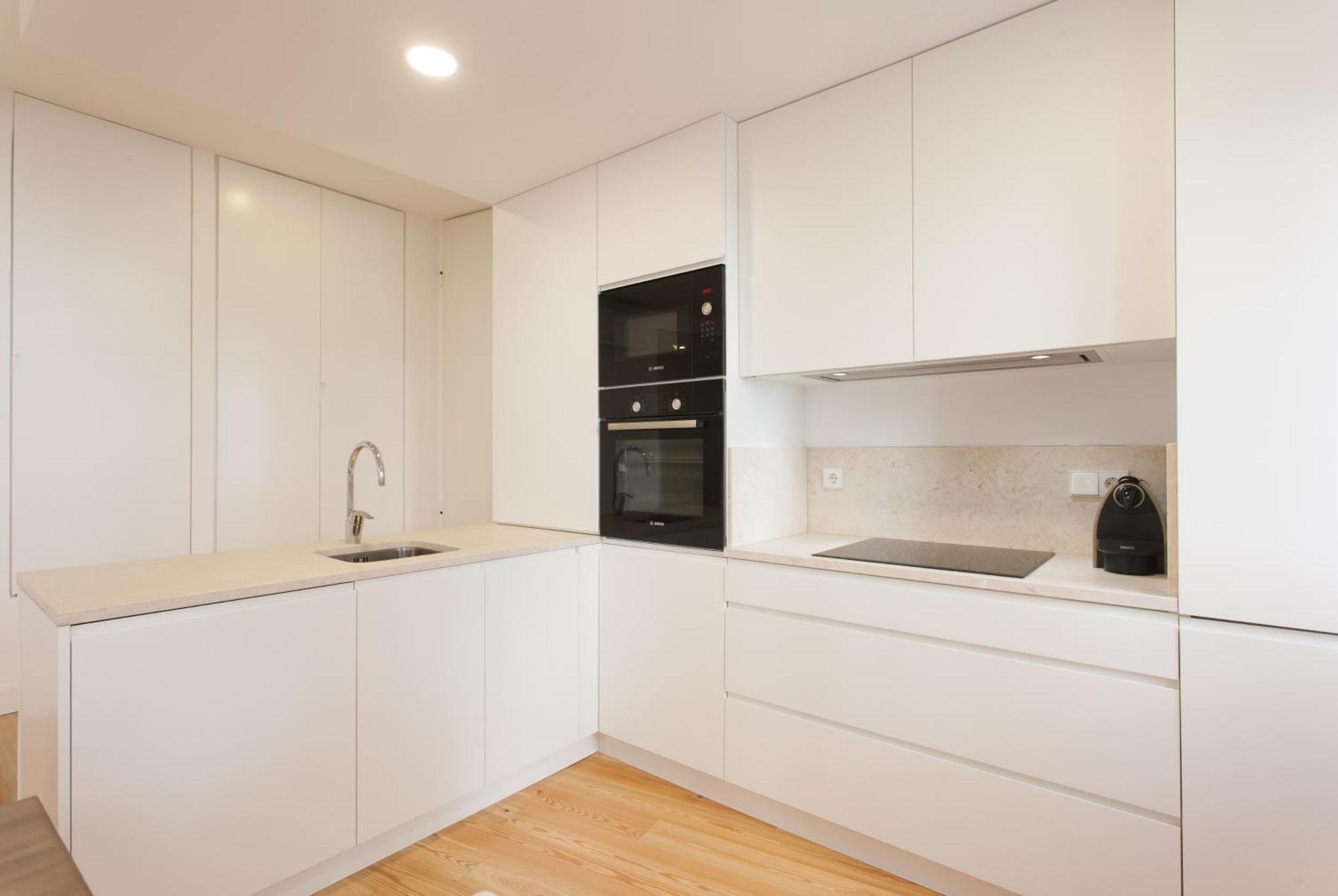 Mouraria Blue Three-bedroom W/ Parking - By Lu Holidays Appartement
