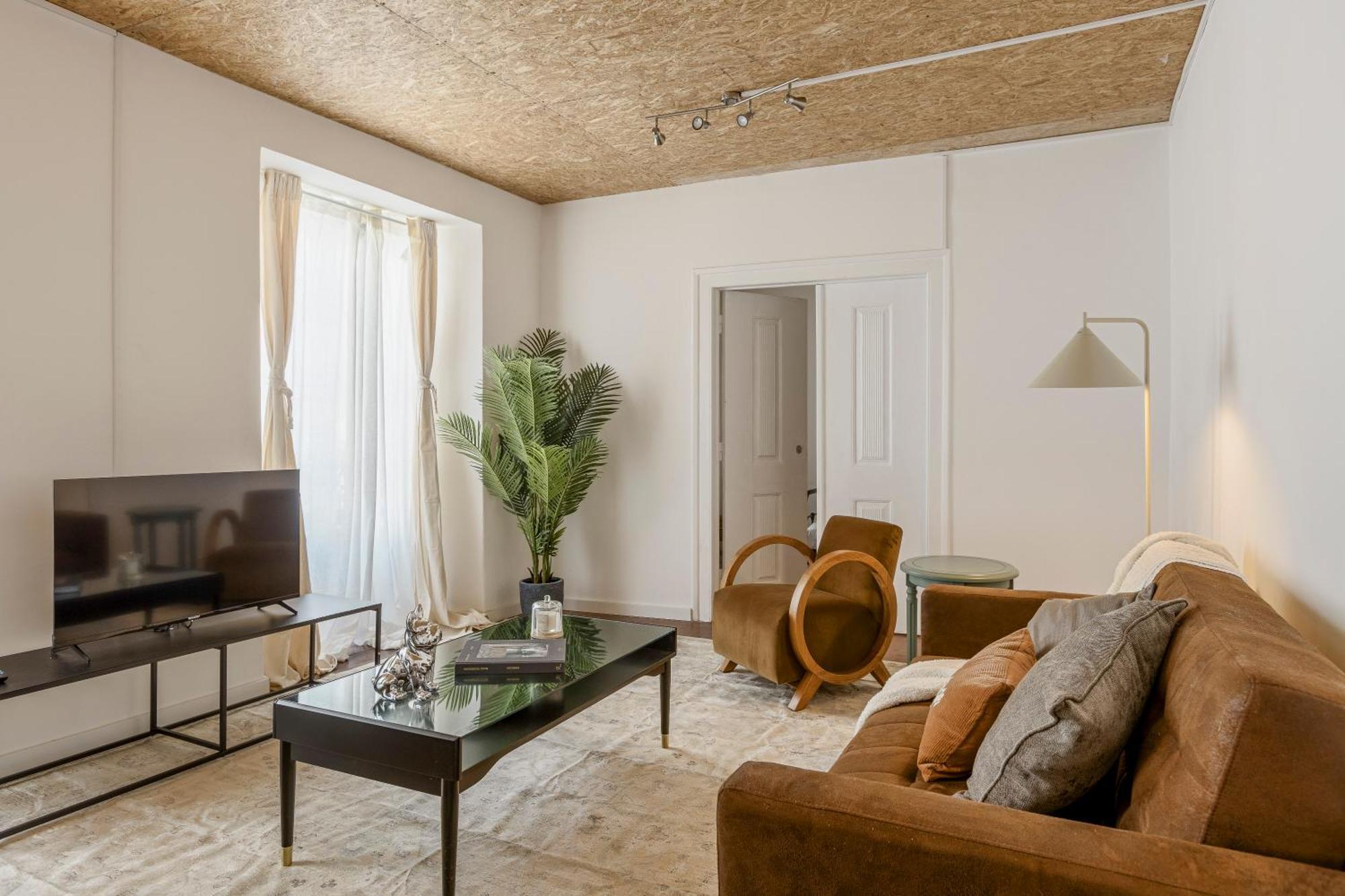 Appartement 905 *