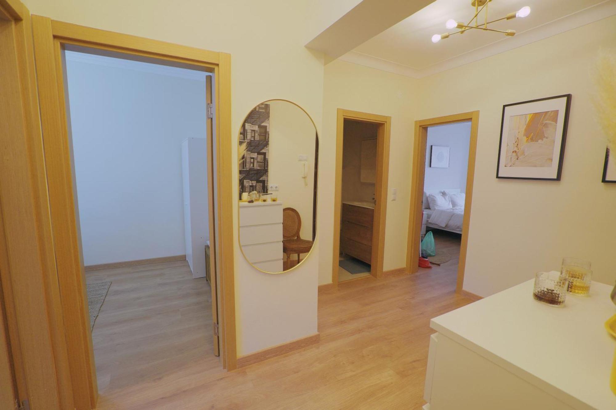 Charming 94d, Next To Metro Appartement