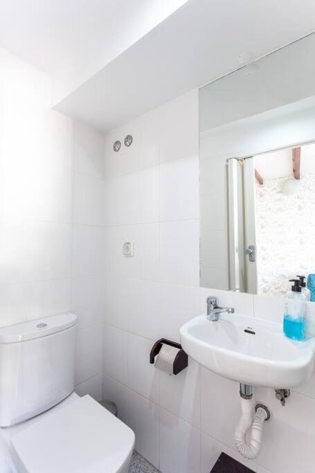 Mouraria I, Eco-duplex, French Balcony & Smart Check-in Lissabon