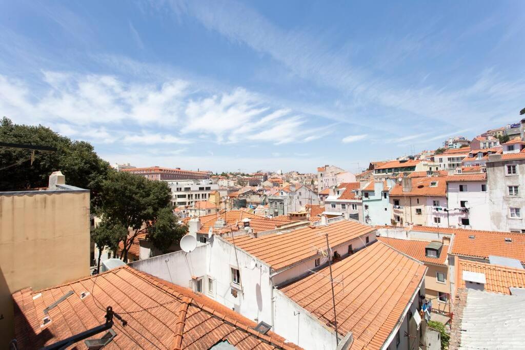 Mouraria I, Eco-duplex, French Balcony & Smart Check-in * Lissabon