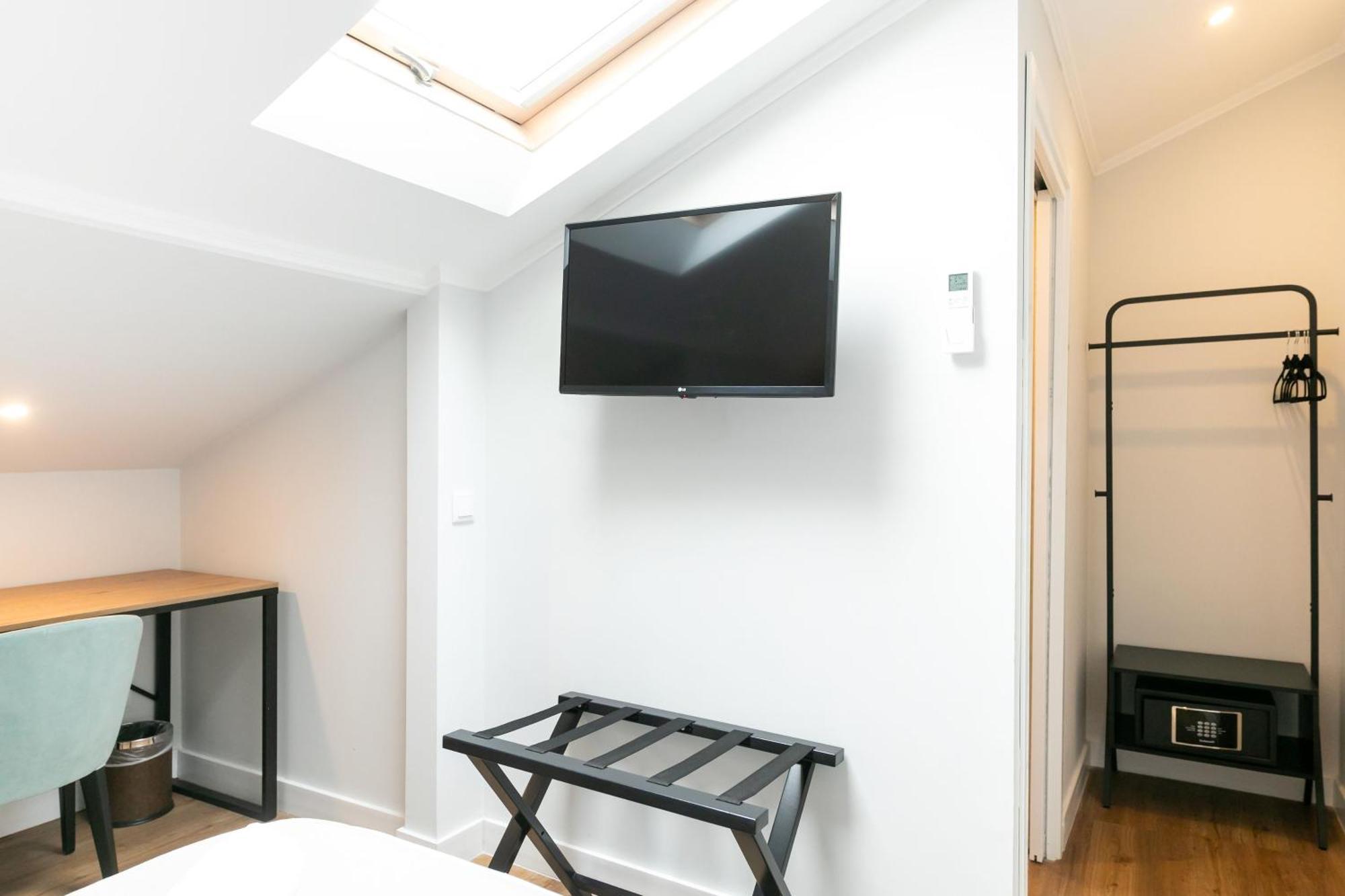 Hotel 85 & By Ridan