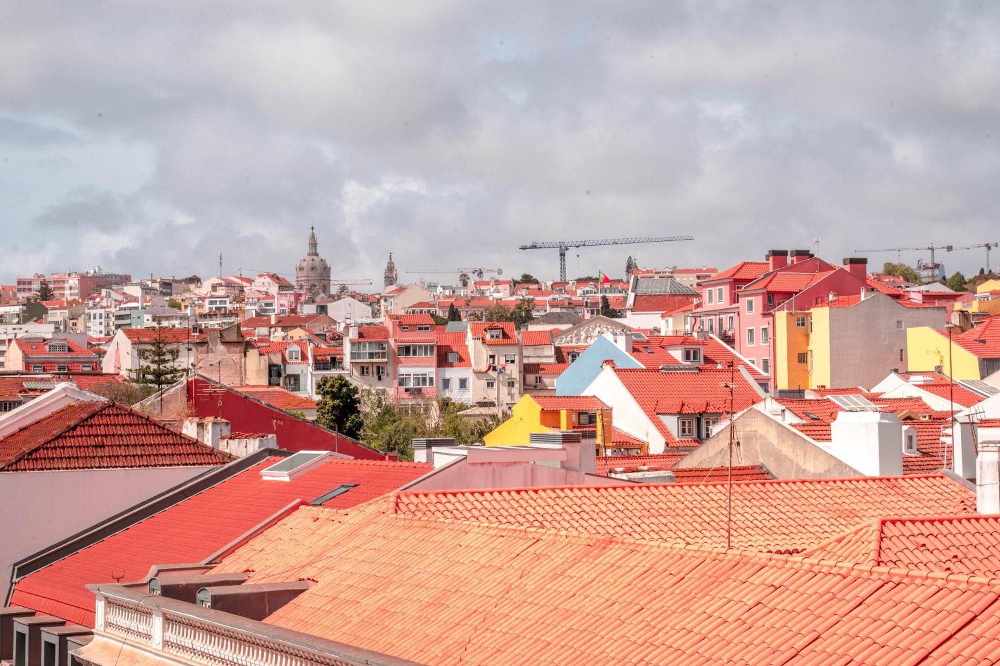 On Calcada Do Combro, Location Lisboa