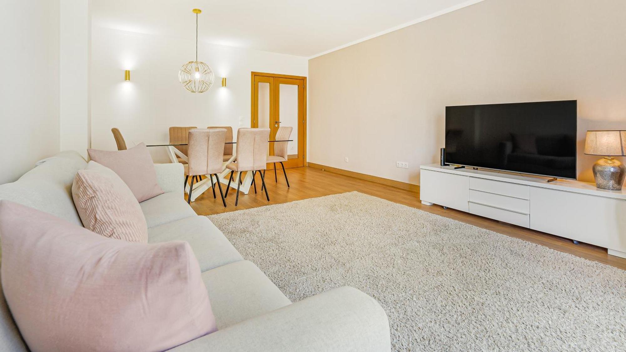 Uptown Urban Escape By Lovelystay Appartement *