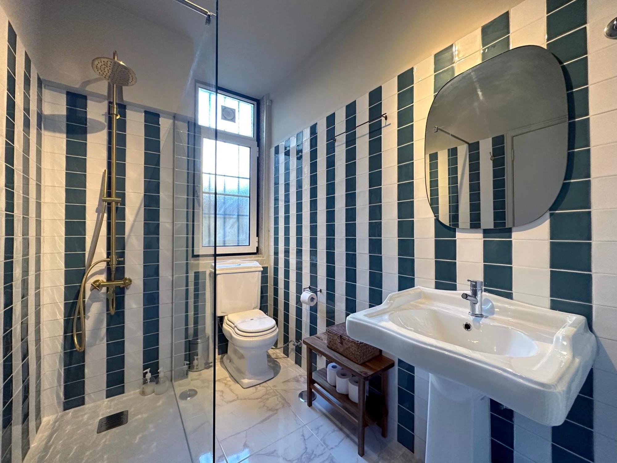 The Traditional Arts Memoir, Downtown Flat With Balcony And Comfort Lisboa