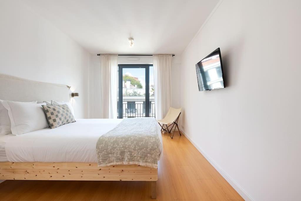 Apartment For The Lovers- Downtown Lisbon- Free Parking *