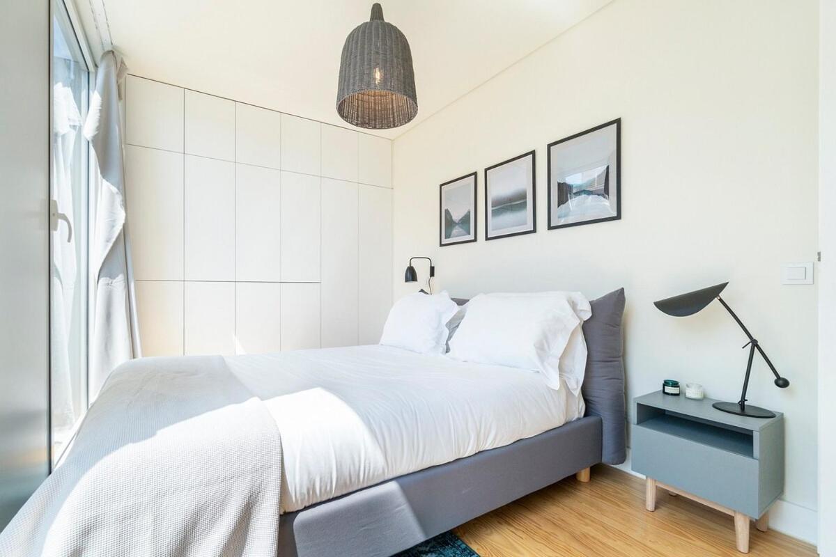 Modern 1 Bedroom With Balcony Apartamento
