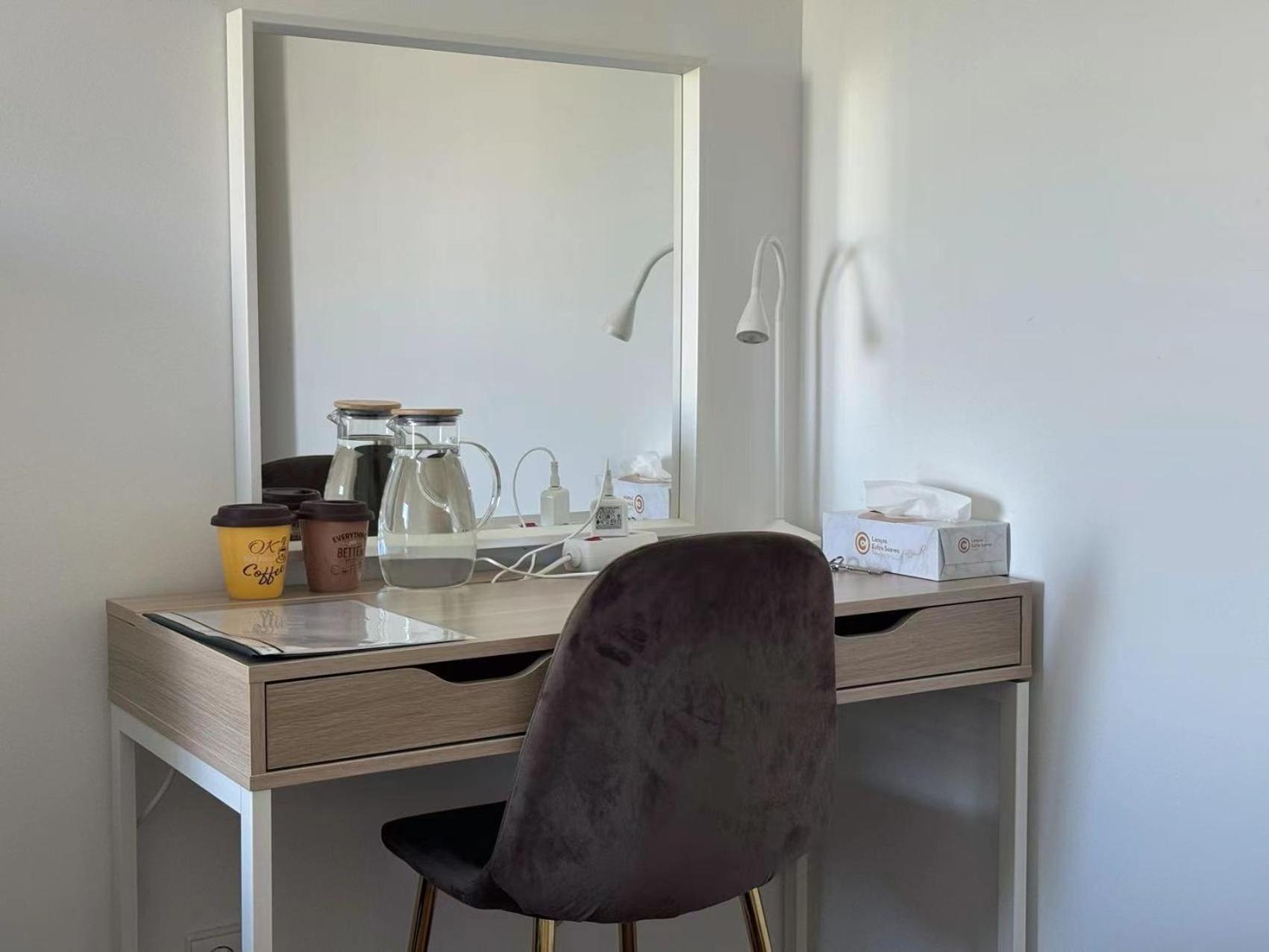Comfy Near Metro & Airport *