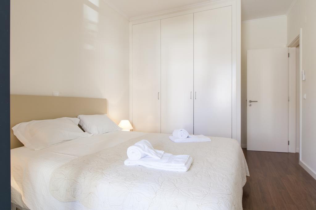 Joivy Stunning 3br Apt With Balcony, Nearby Saldanha Subway & Ist * Lissabon