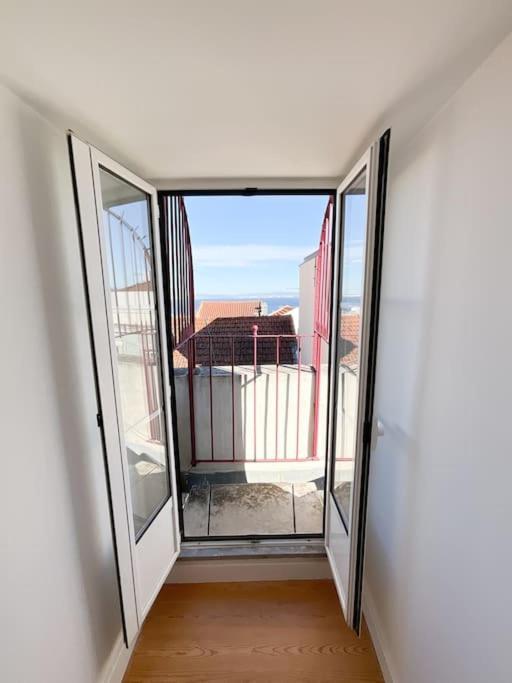 Sun River View Balcony Appartement