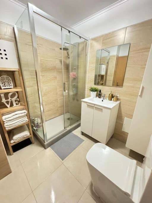 Flat Moderno 8 Mnt Aeroporto