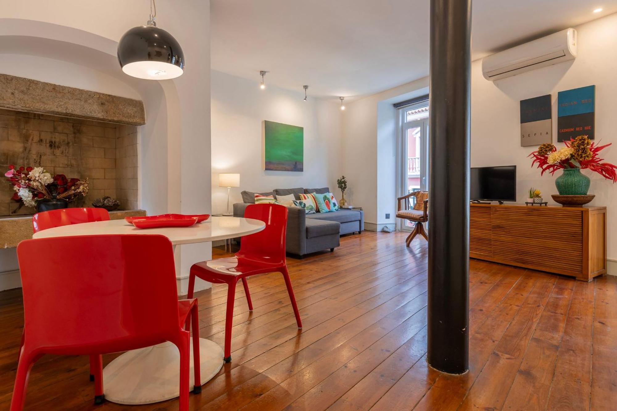 Chiado Center 1bdr Flat By Lovelystay * Lisbon