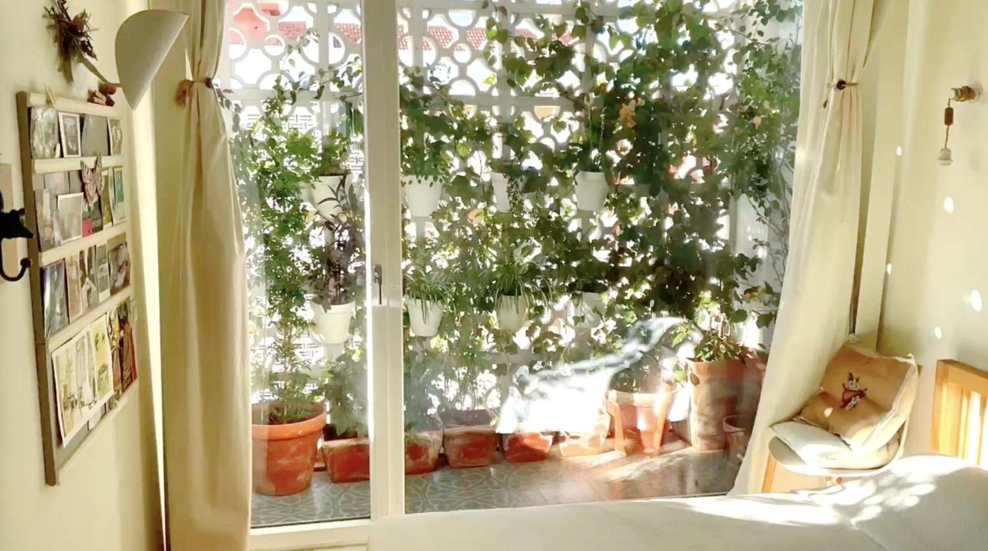 Couette-café Avec Salle De Bain Privee Et Balcon Vegetal A Lisbonne Amoreiras *