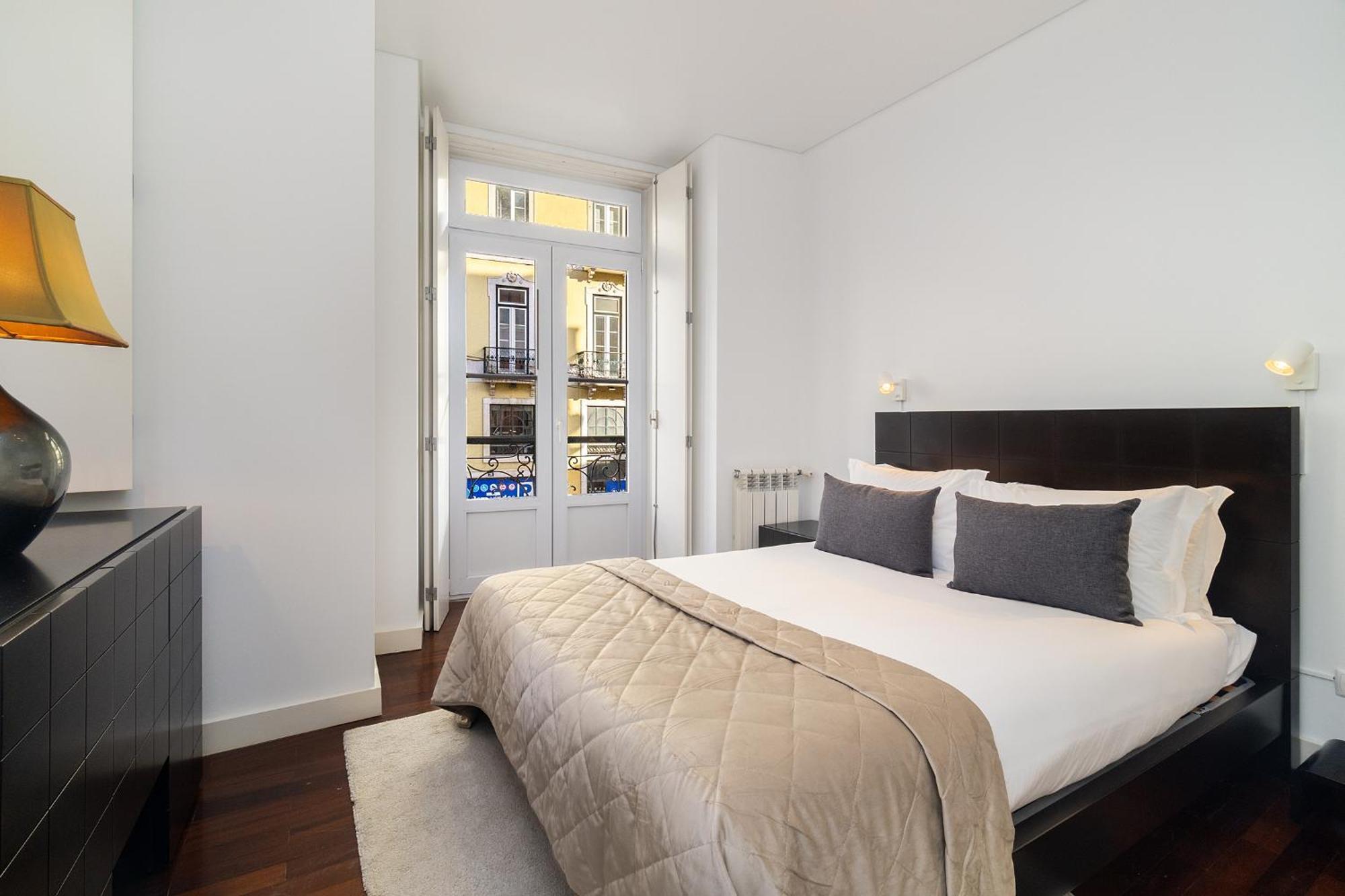 Appartement Whome Elegant Chiado Retreat Comfort In Lisbon's Heart *