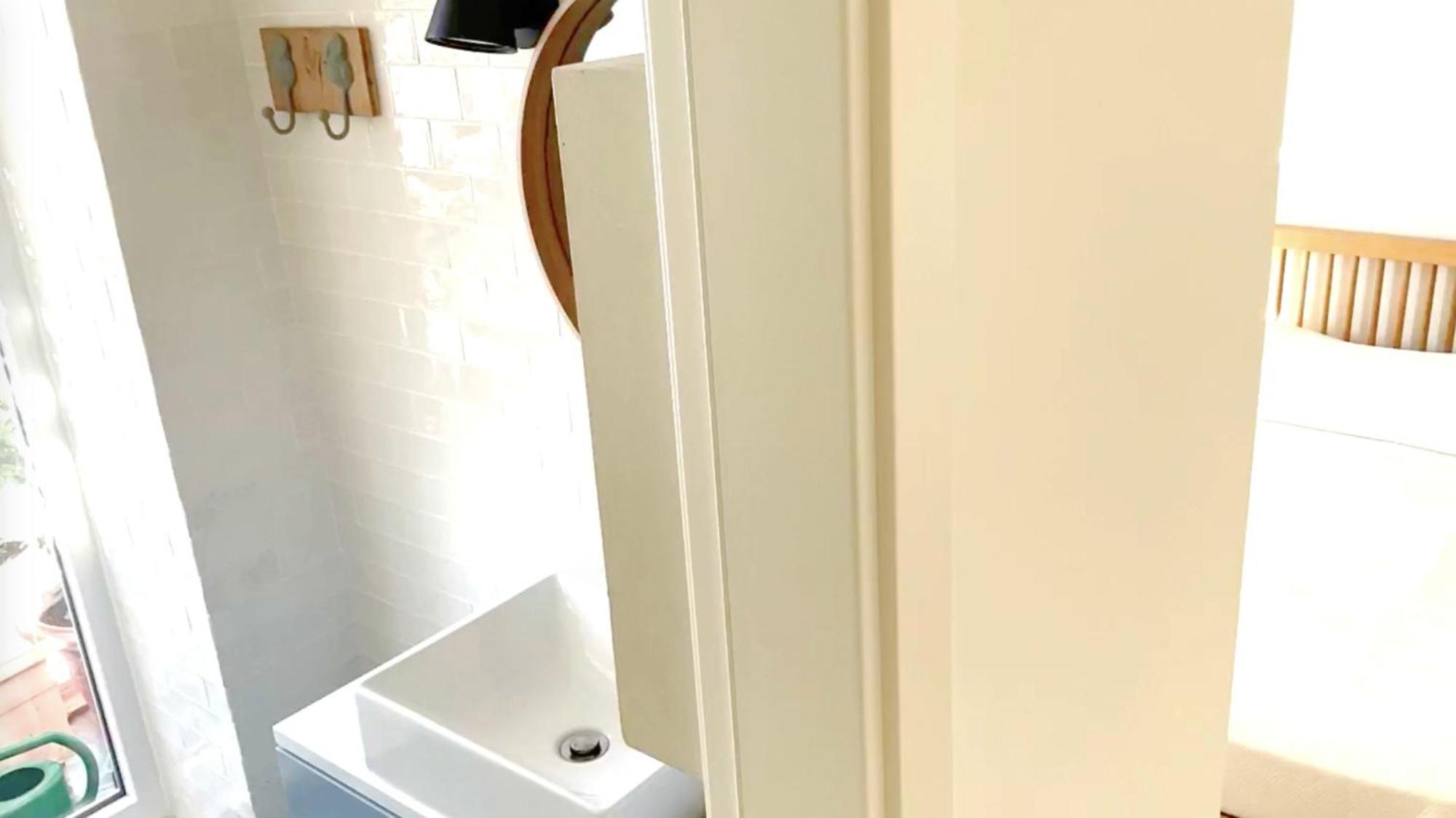 Avec Salle De Bain Privee Et Balcon Vegetal A Lisbonne Amoreiras Couette-café Lisboa