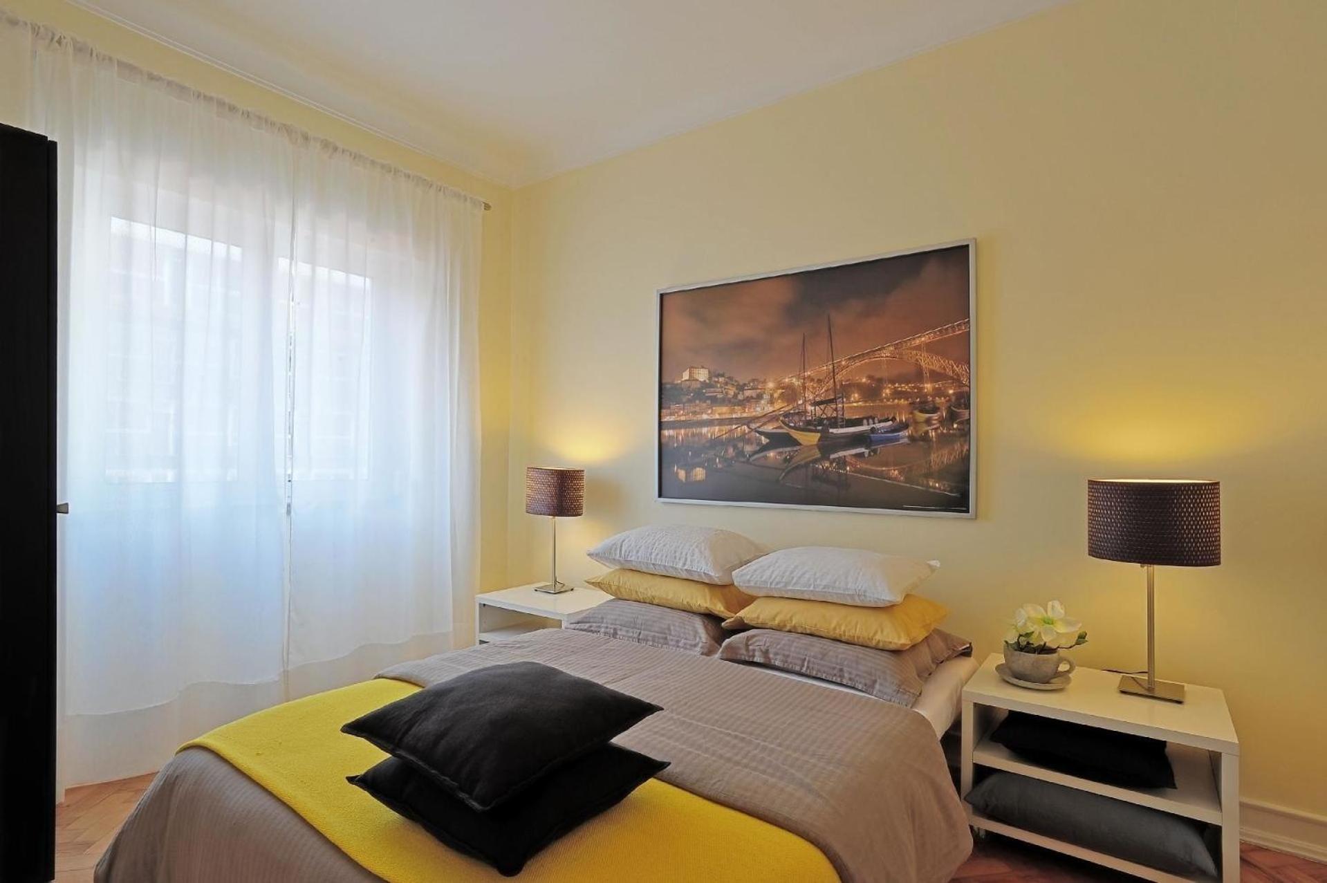 Studio Fuer 11 Personen Und 1 Kind In Lissabon, Regio De Costa De - B58323 Lisbon