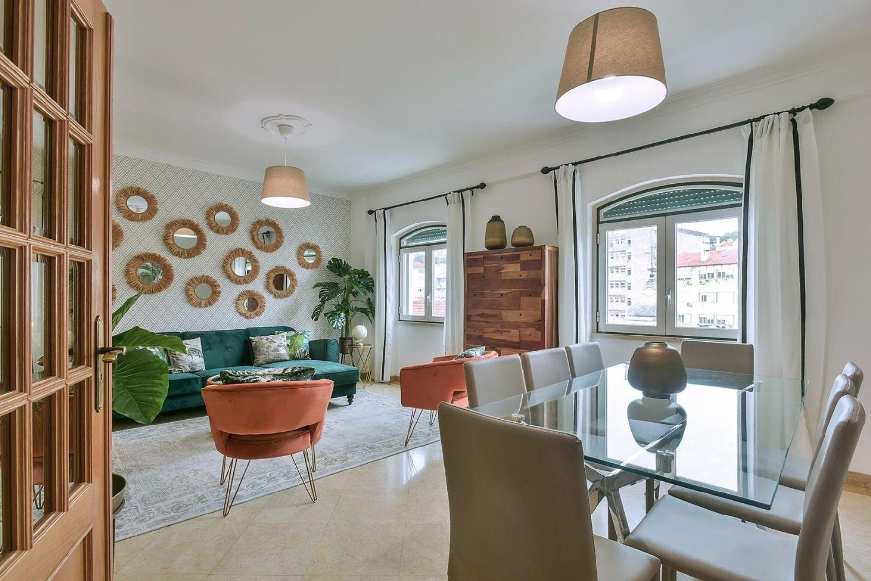 Studio Fuer 9 Personen Und 1 Kind In Lissabon, Regio De Costa De - B58348 * Lisboa