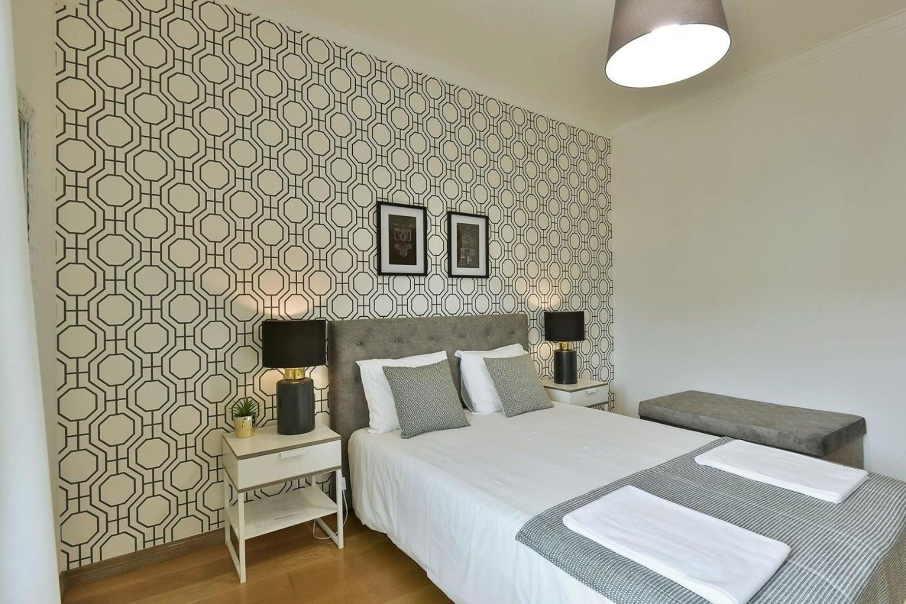 Studio Fuer 9 Personen Und 1 Kind In Lissabon, Regio De Costa De - B58348 Appartement Lisboa