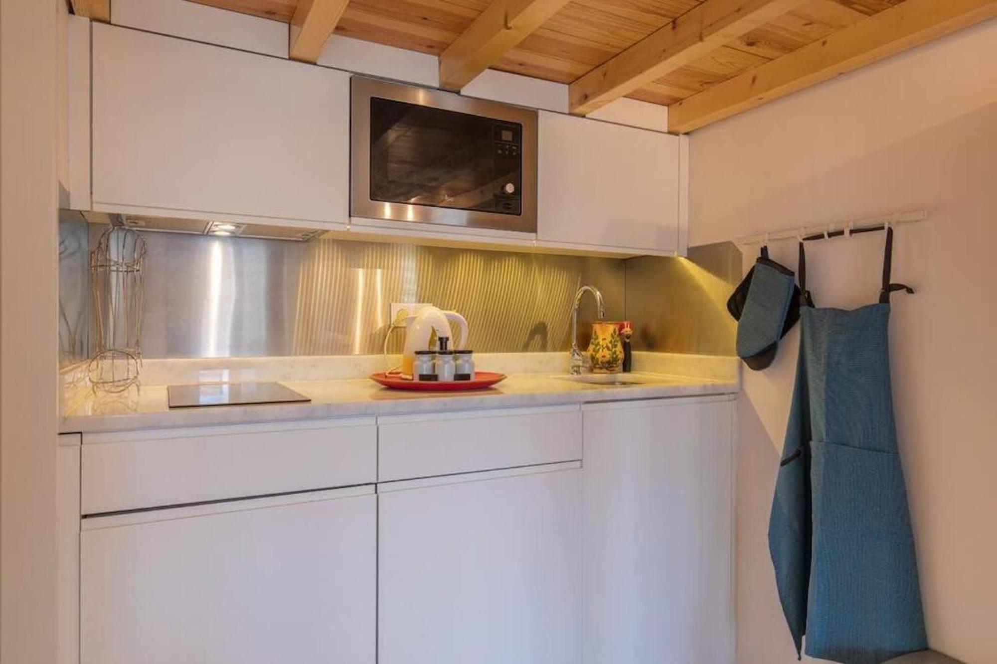 Tiny Retreat In Appartement *