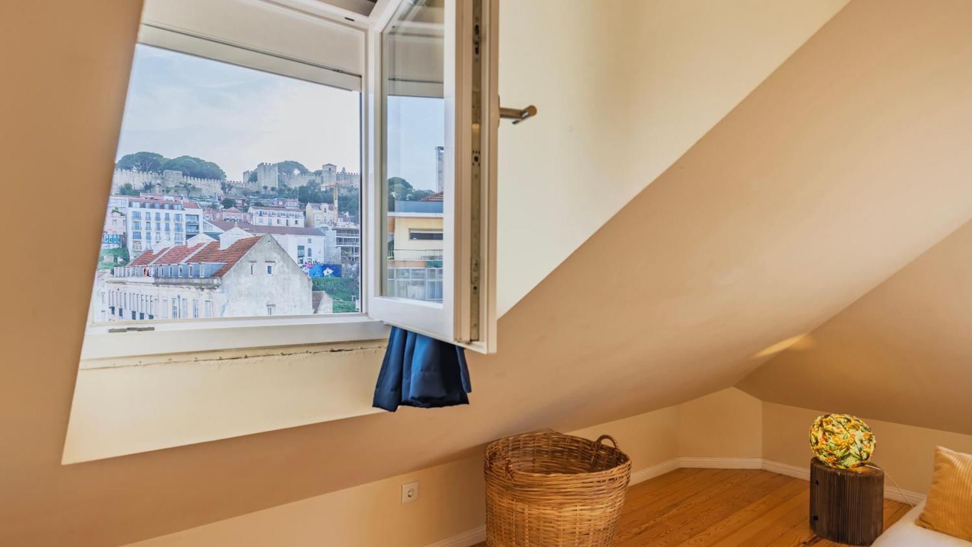 Vintage With Castle View By Lovelystay Apartamento *
