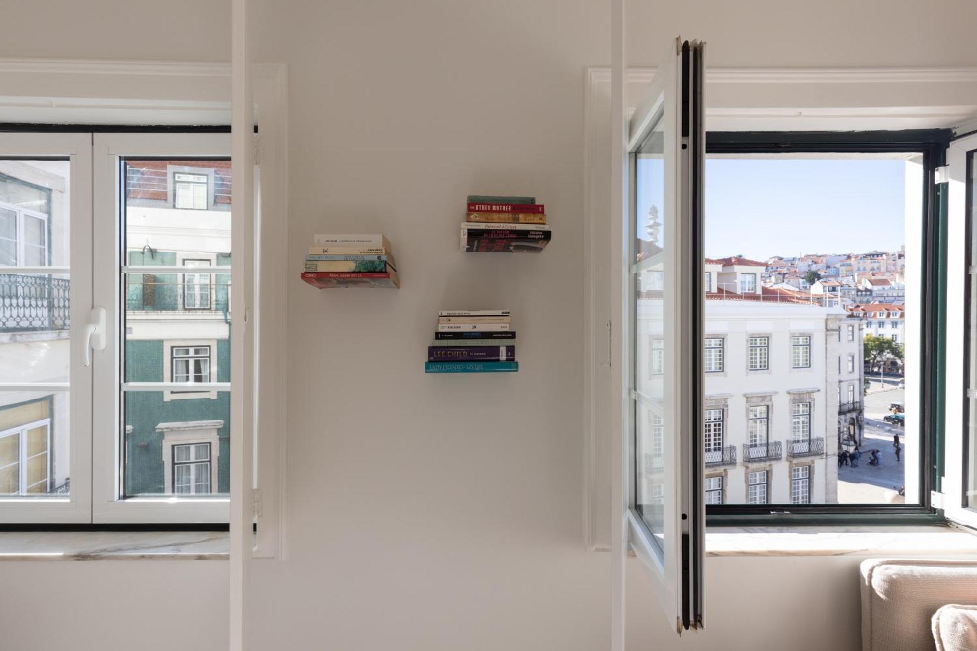 Story 3* Lisbon