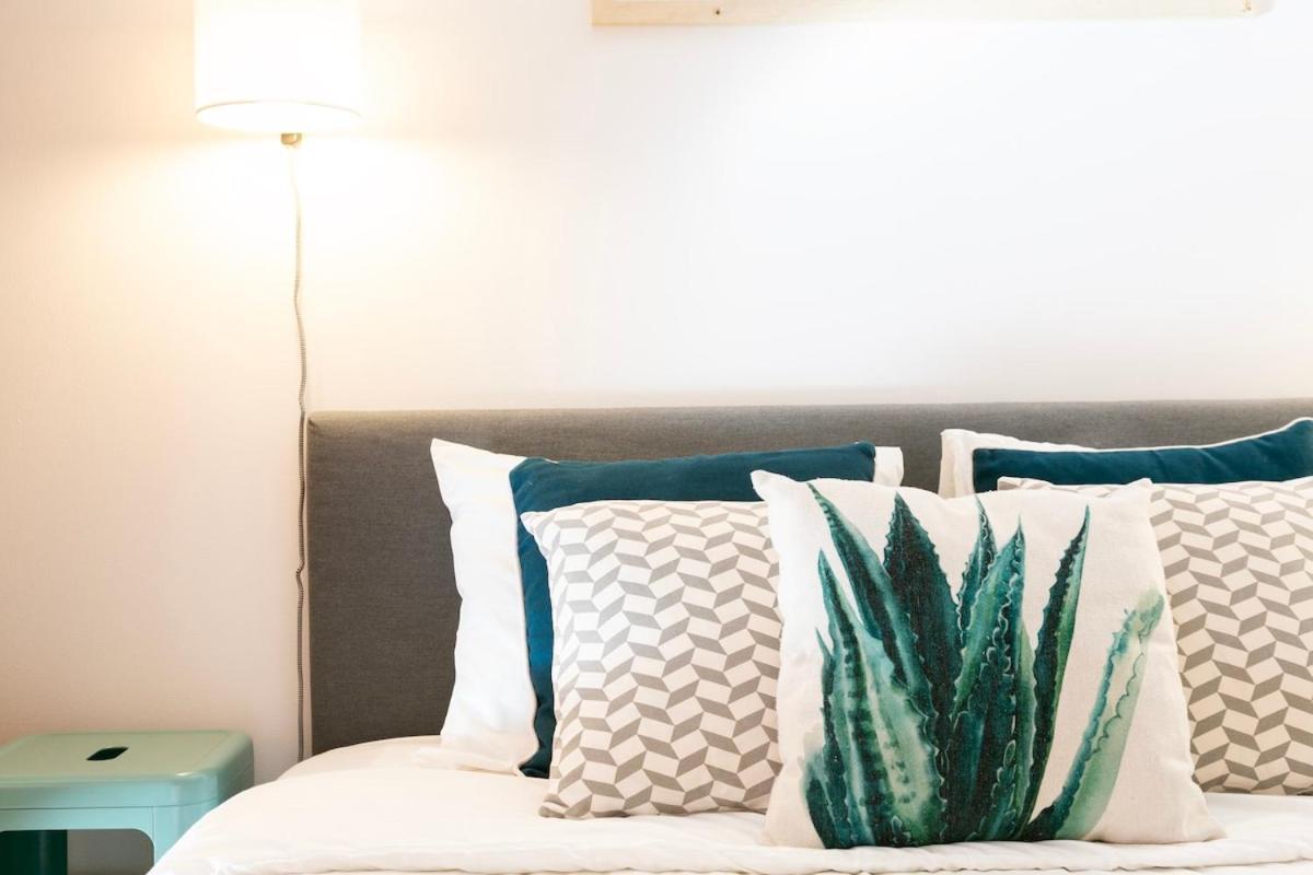 Cozy Flat With Bright Balcony Trendiest Neighborhood! Lisboa