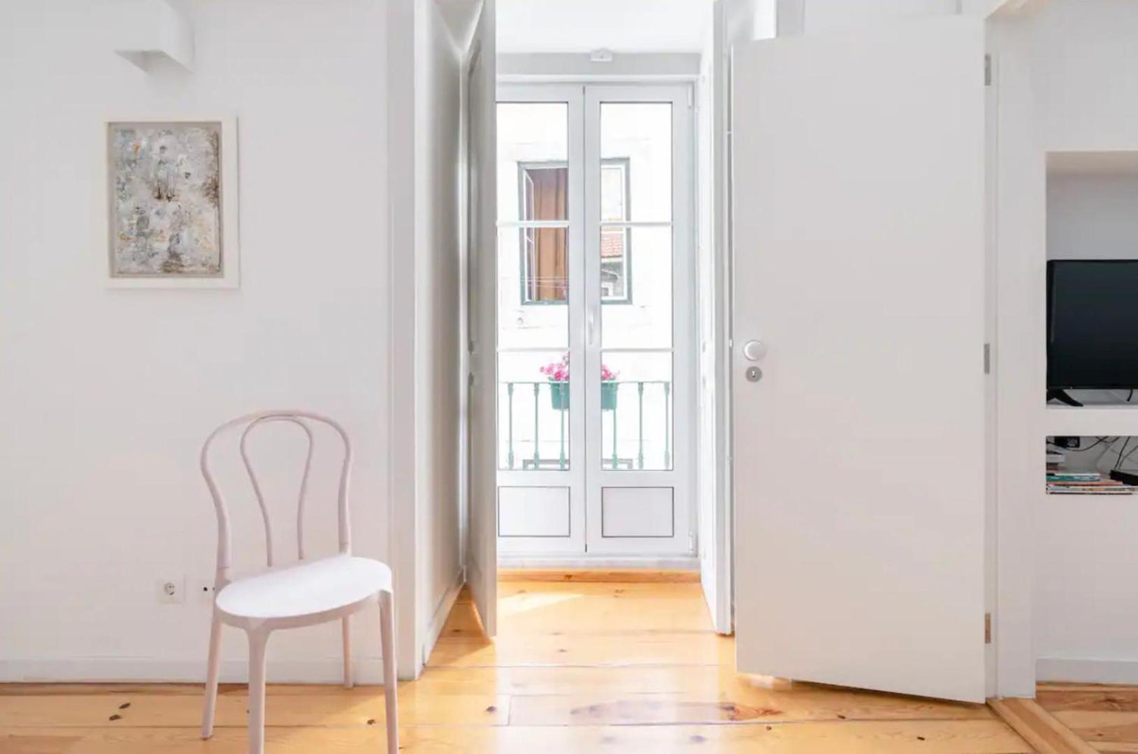 Appartement 2br Terrace W Ac - Time Out Market | By Airnest