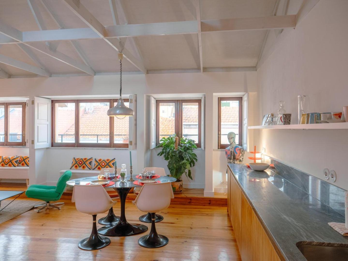 Luxurious Loft : Bridge-view Rooftop | By Airnest Apartment *