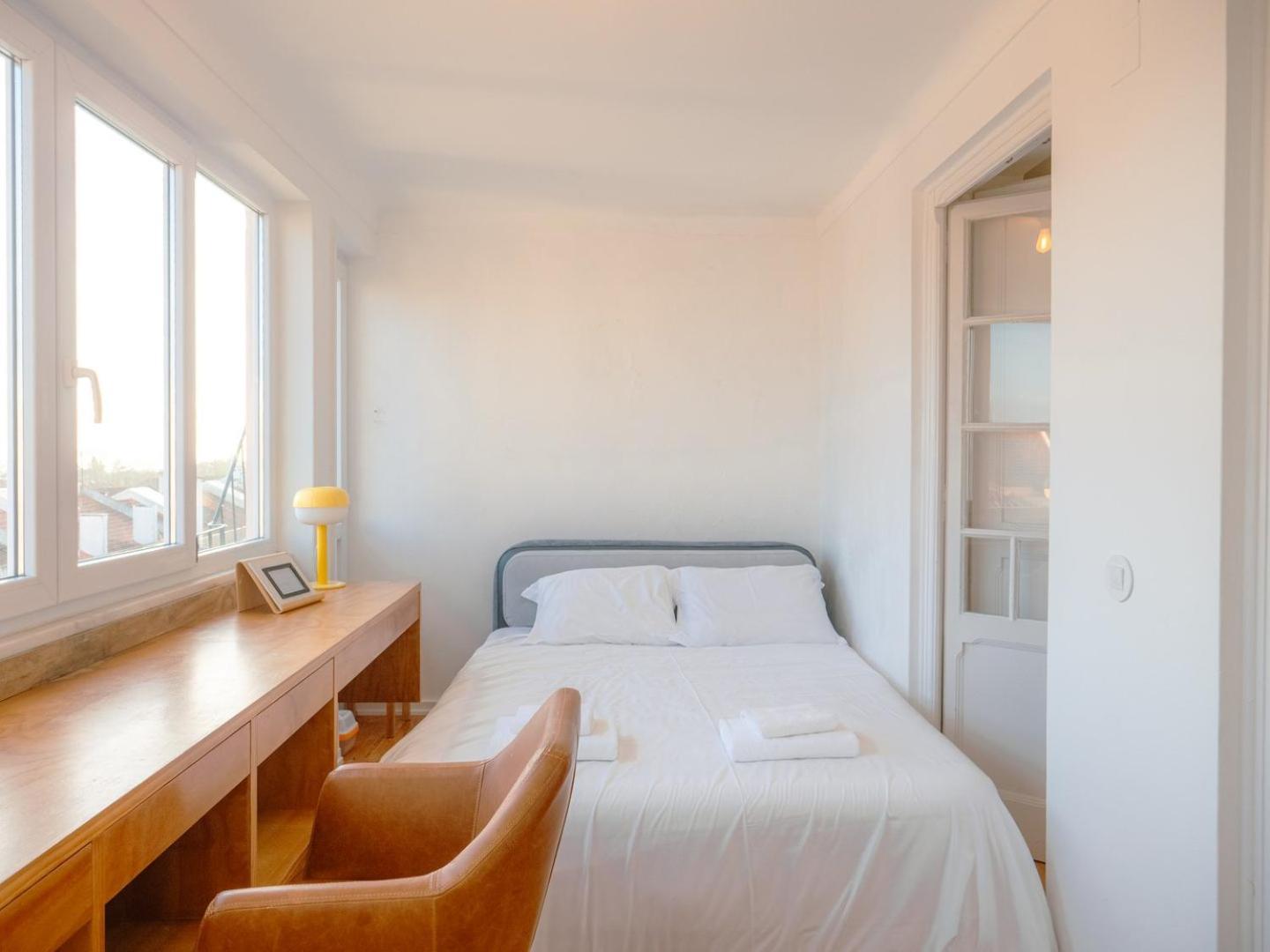 Luxurious Loft : Bridge-view Rooftop | By Airnest Apartment Lisbon
