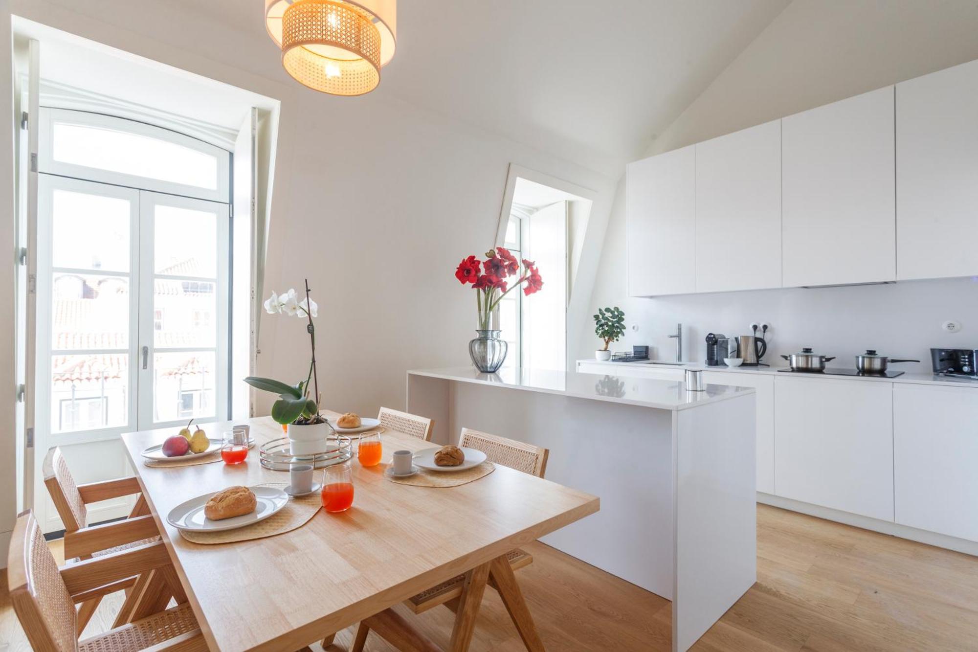 Luxury In Shared In Downtown Lisboa