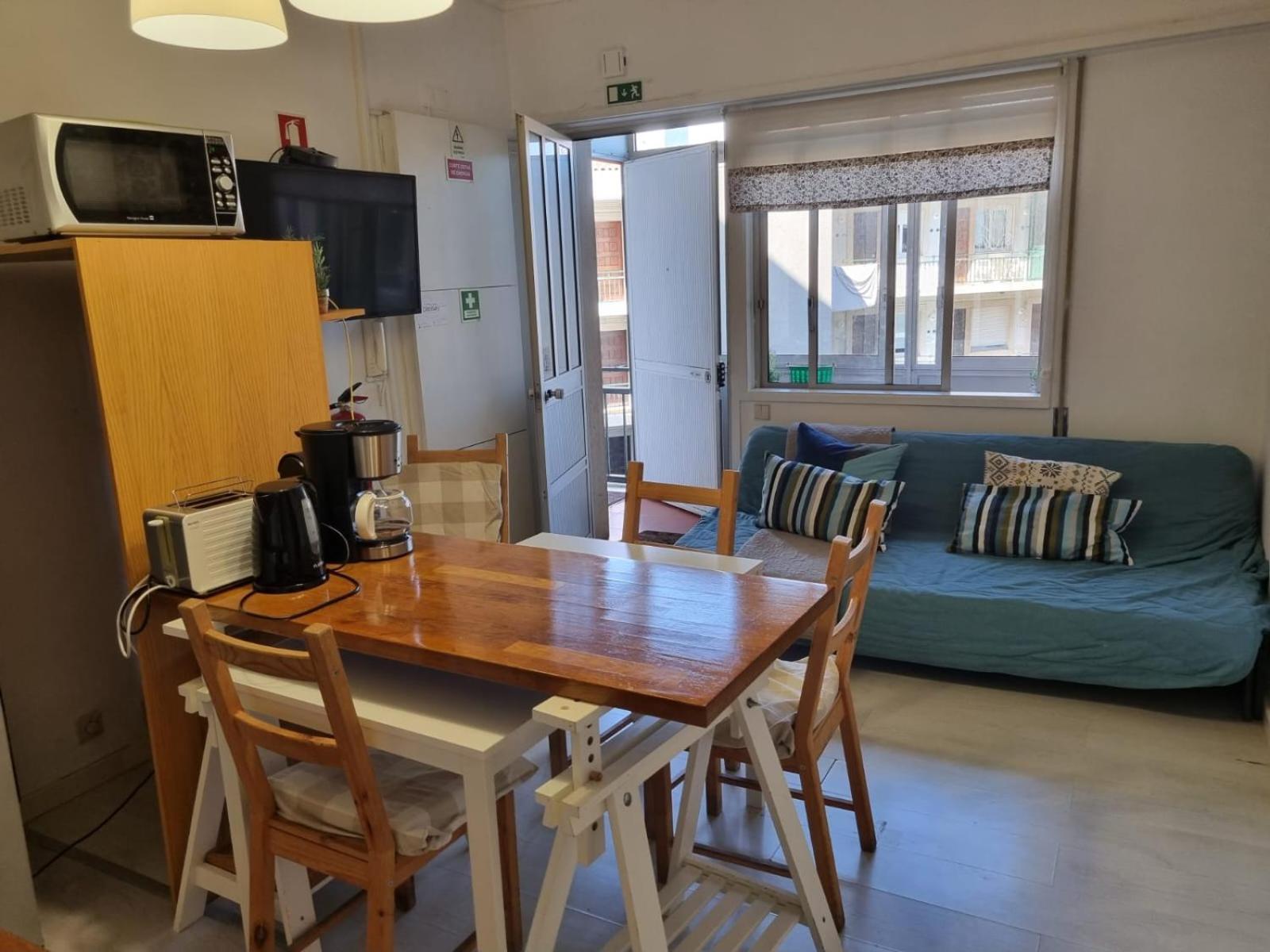 Charm Discovery Principe 7 * Lisbon