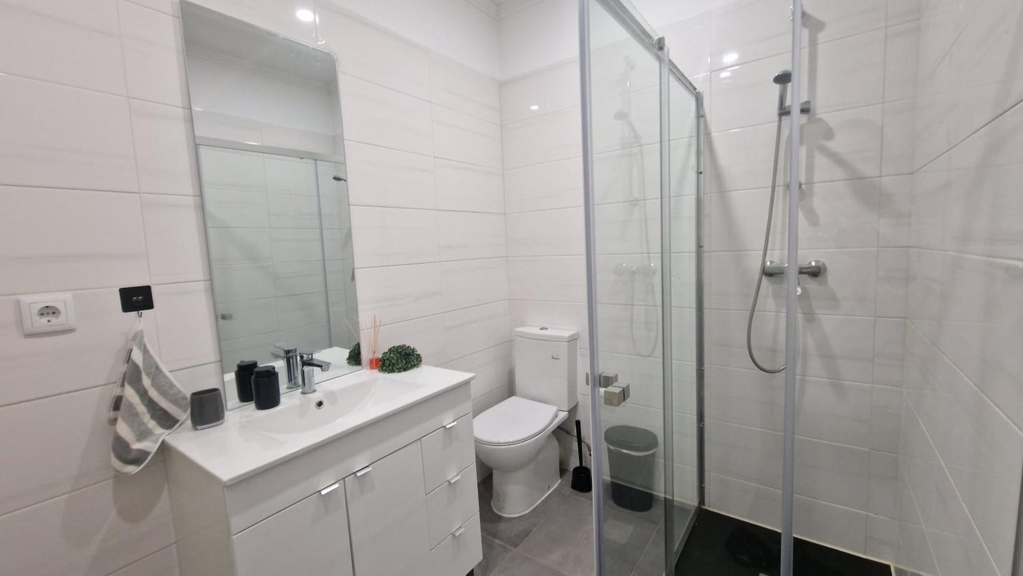 Mini Host In Guest house Lisbon