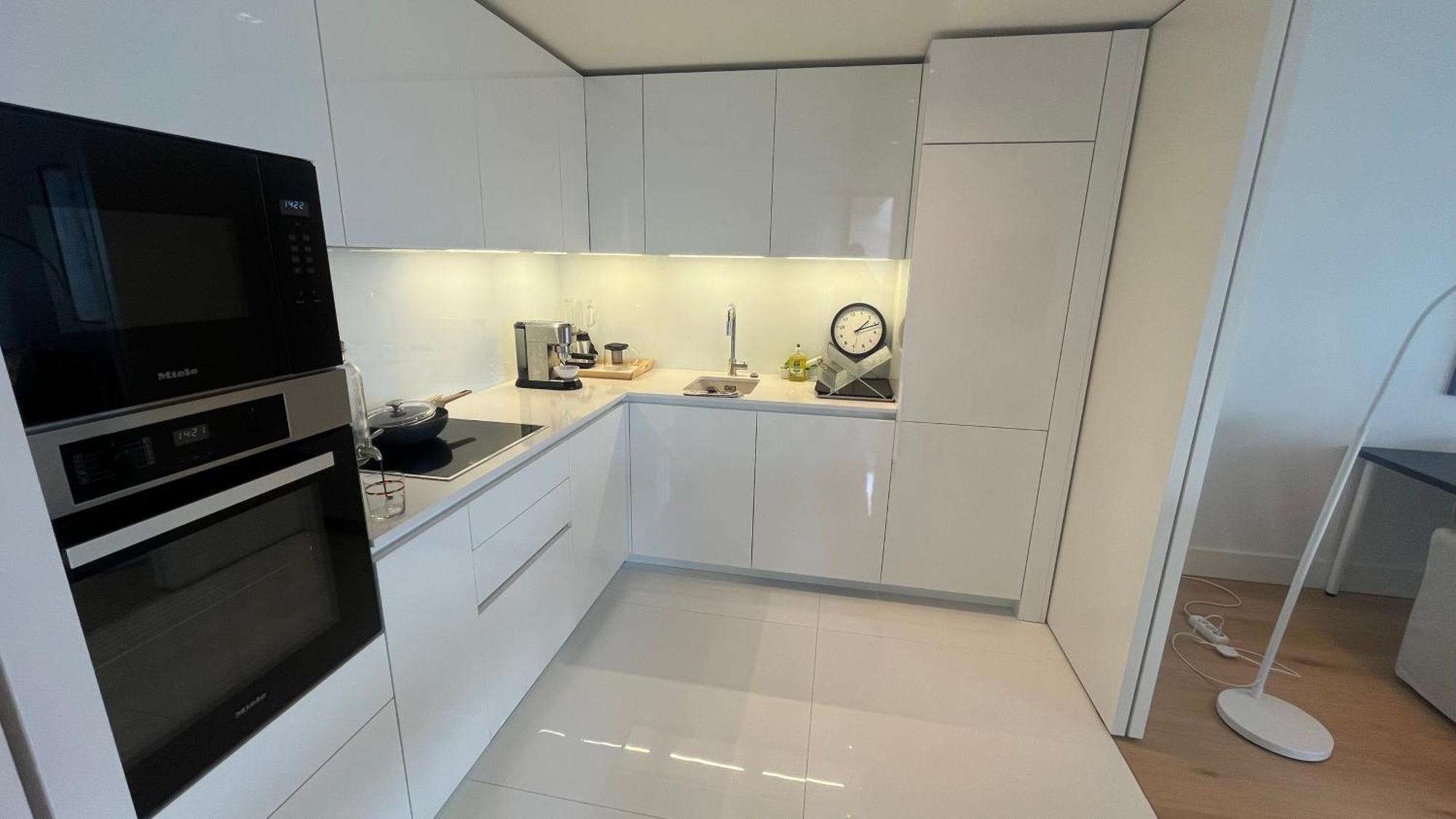 Appartement Luxurious 2 Bedrooms With Amenities In Center