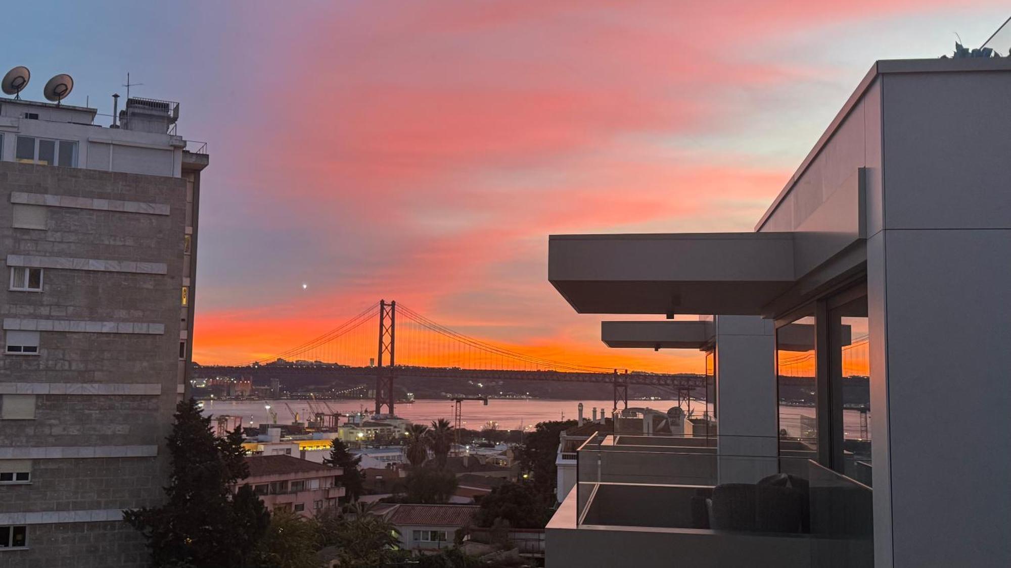 Appartement Luxurious 2 Bedrooms With Amenities In Center Lisboa