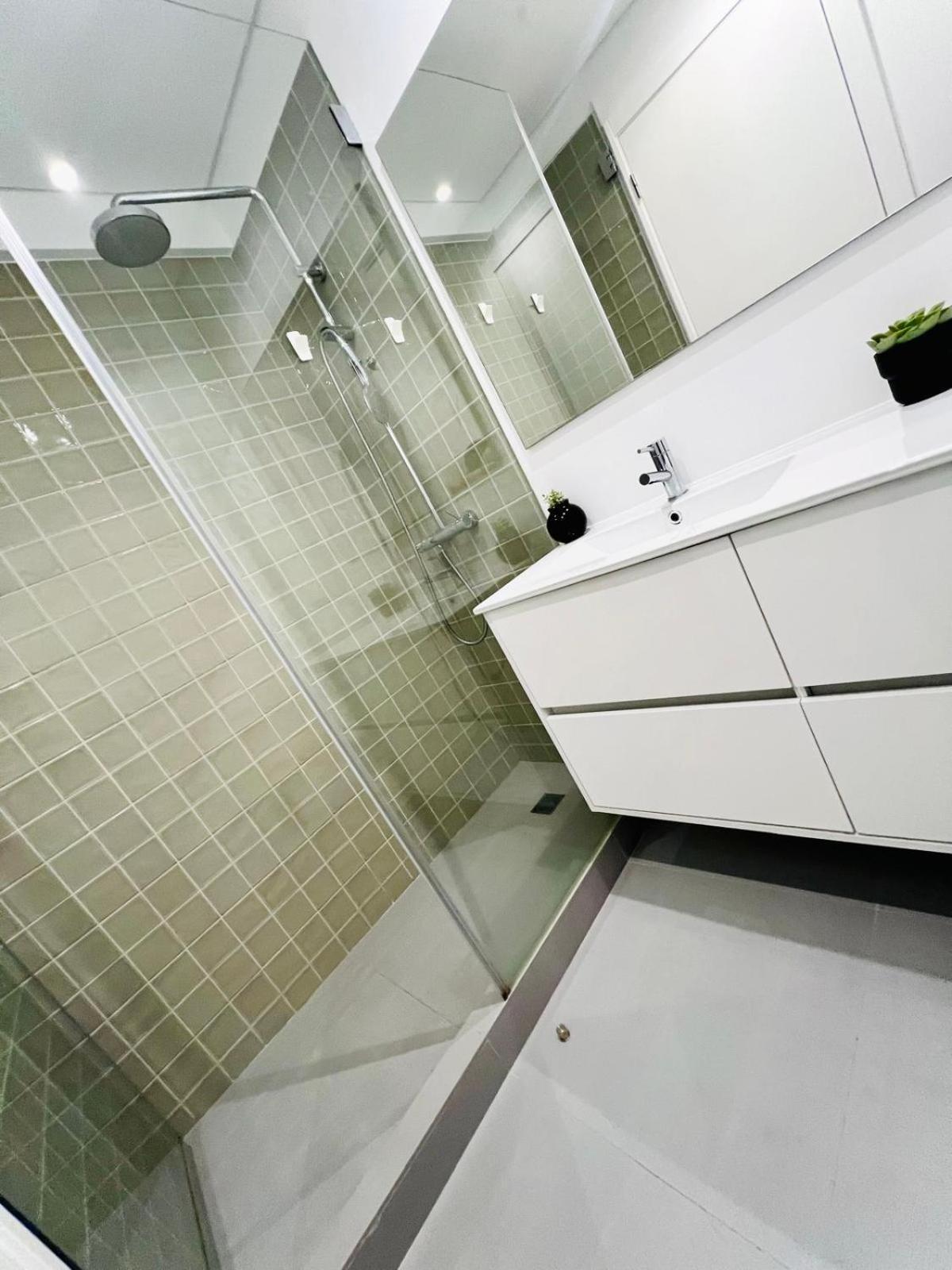 Rooms, Ideal Location For Tourists Lisbon