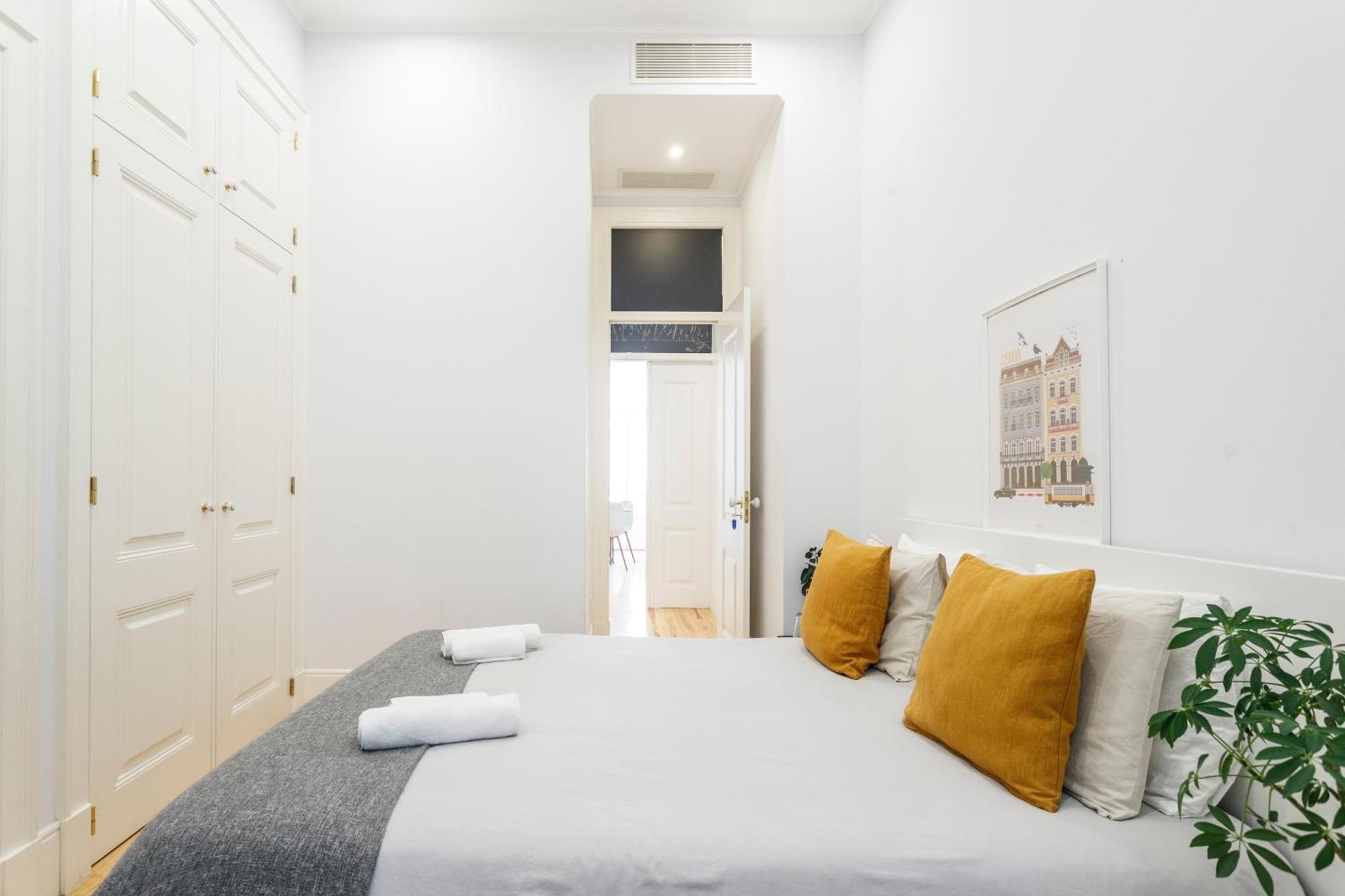 Bedrooms In Shared In Modern In Downtown * Lisboa
