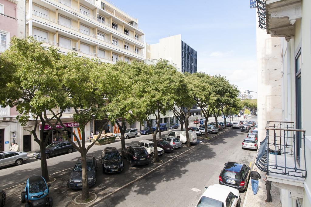 Joivy Stunning 3br Apt With Balcony, Nearby Saldanha Subway & Ist Appartement *