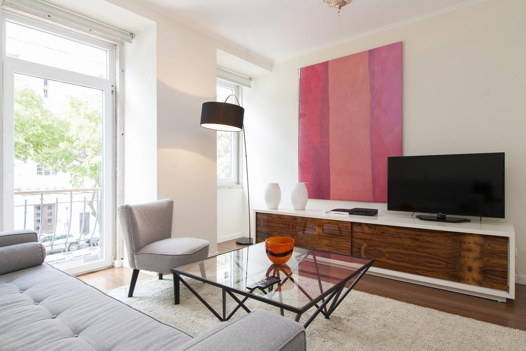 Appartement Joivy Stunning 3br Apt With Balcony, Nearby Saldanha Subway & Ist *