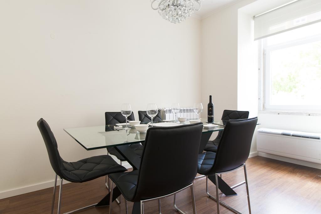 Joivy Stunning 3br Apt With Balcony, Nearby Saldanha Subway & Ist Appartement *