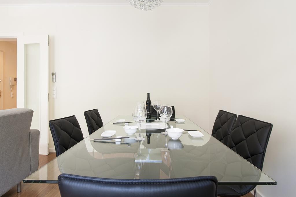 Joivy Stunning 3br Apt With Balcony, Nearby Saldanha Subway & Ist * Lissabon