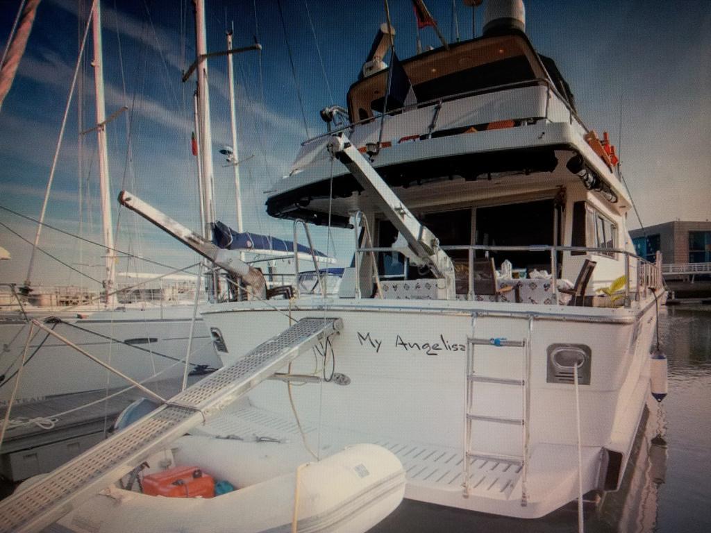 My Angelisa The Yacht Lisboa