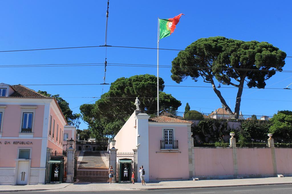 April Bridge House Lissabon