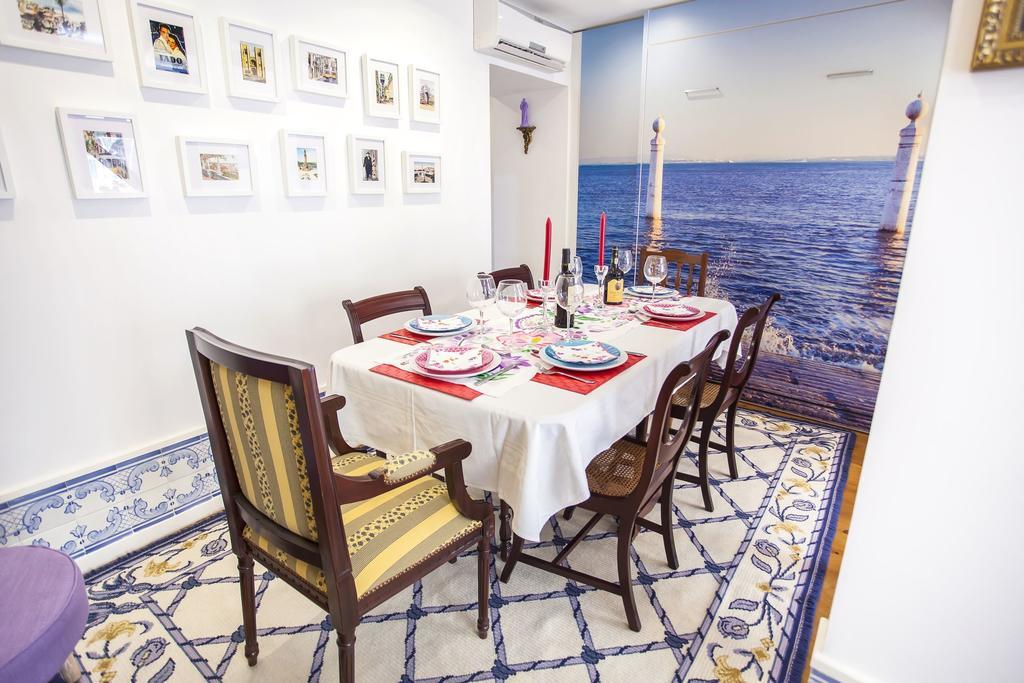 Typical Bairro Alto Apartment Lissabon