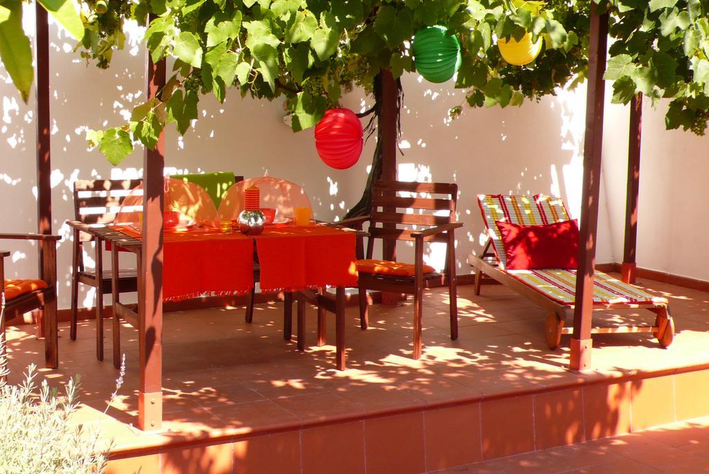 Terrace Castelo S.jorge Lisbon