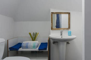 Hostel Locals & Lisbon