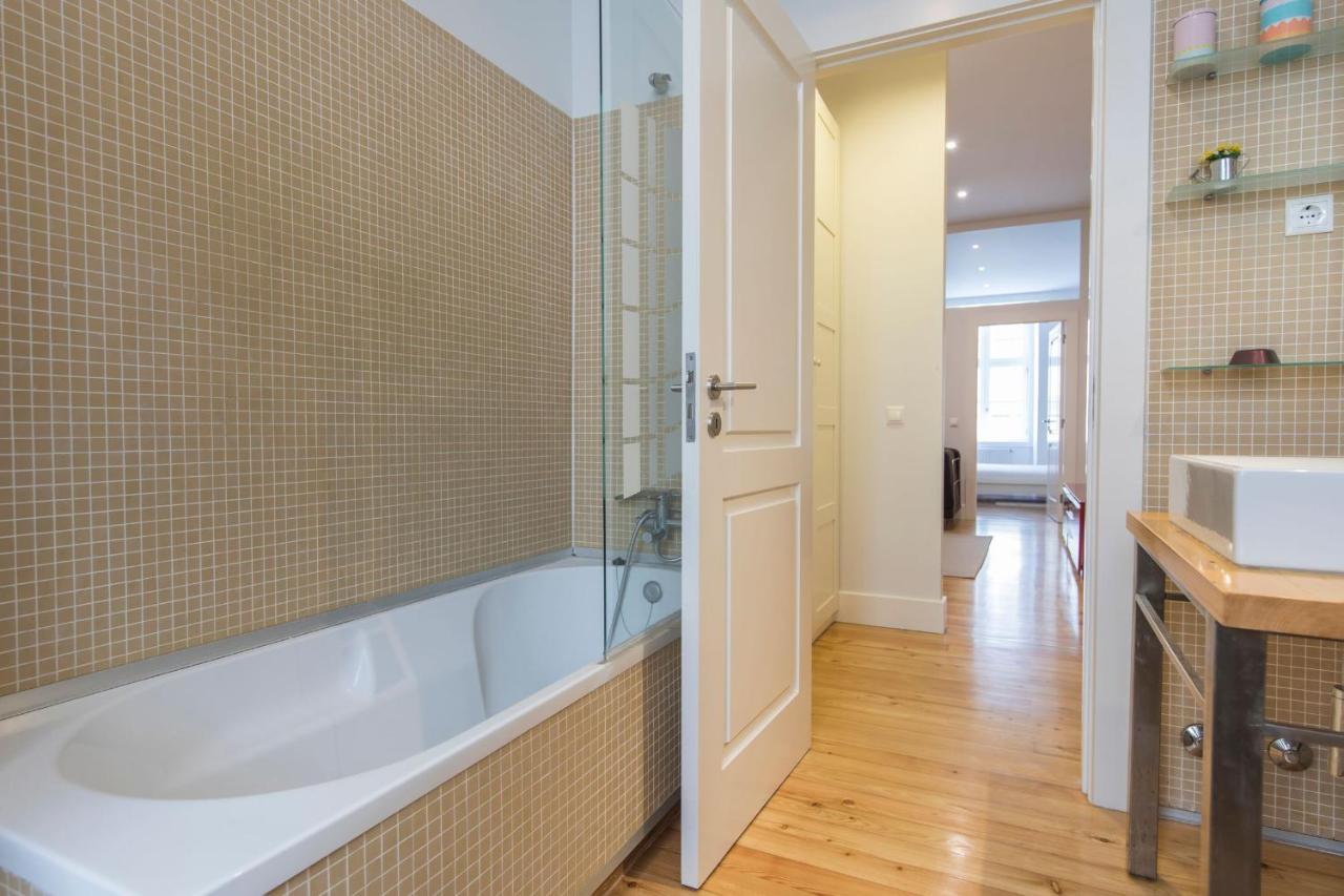 Lovelystay - Downtown Cosy Wonder Lissabon