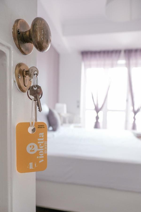 4u Suites&guesthouse Vii Airport Maison d'hôtes