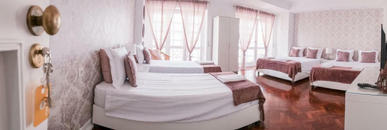 Maison d'hôtes 4u Suites&guesthouse Vii Airport
