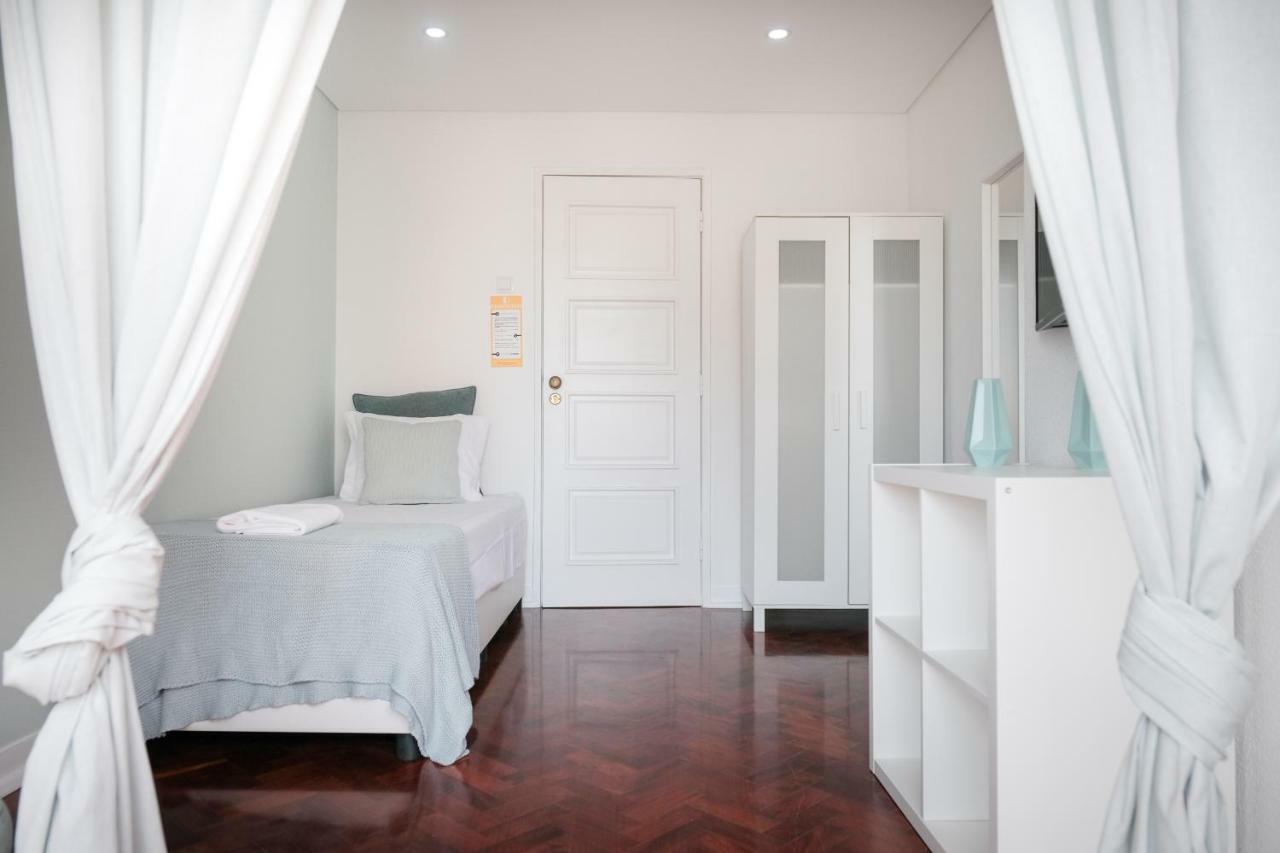 4u Suites&guesthouse Vii Airport * Lisboa